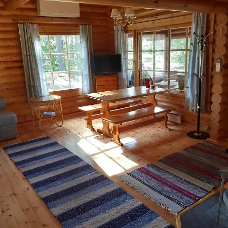 Chalet Lomamoekki Maentylae *